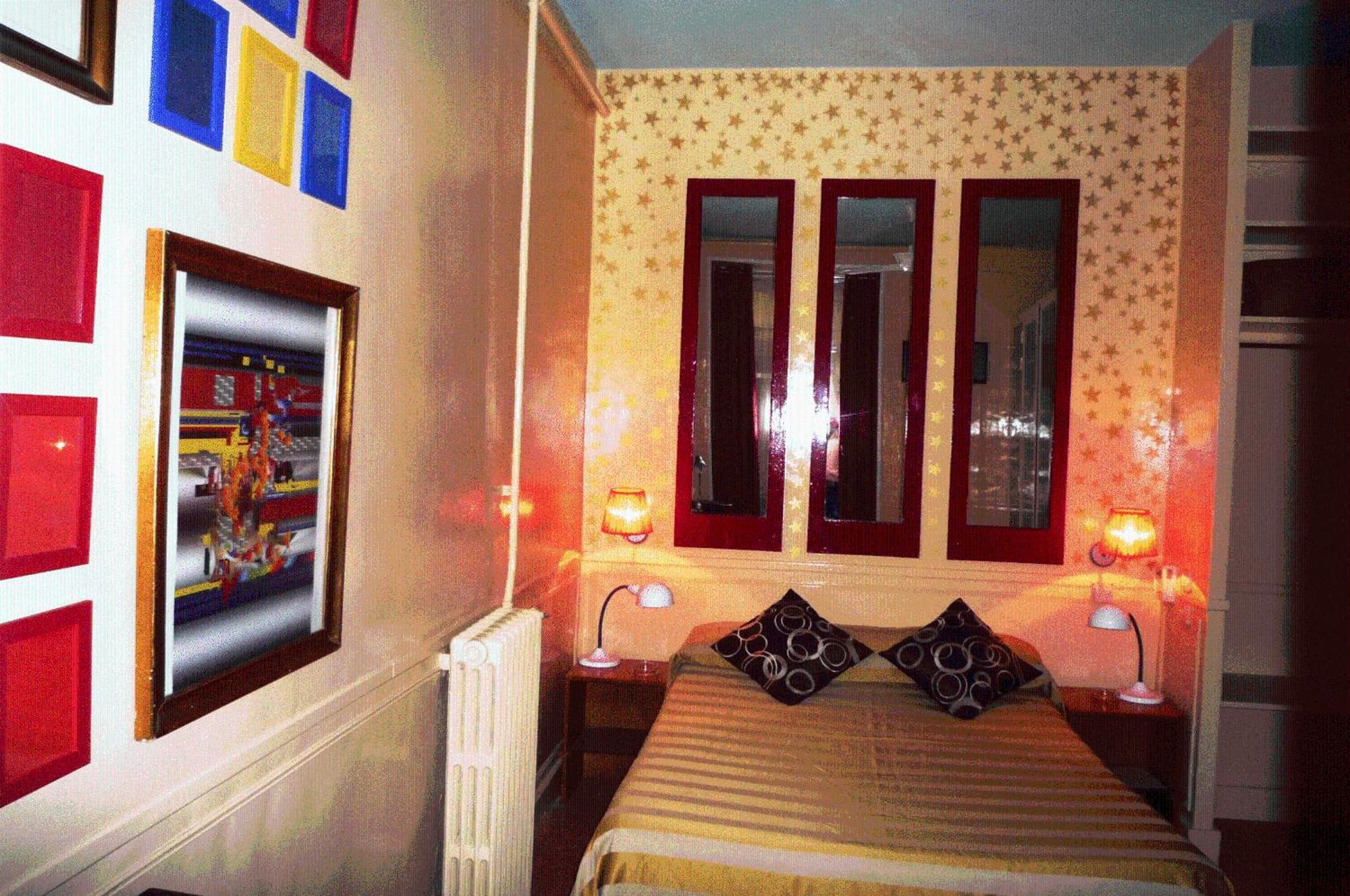 Hostal La Fontana — Photos 3